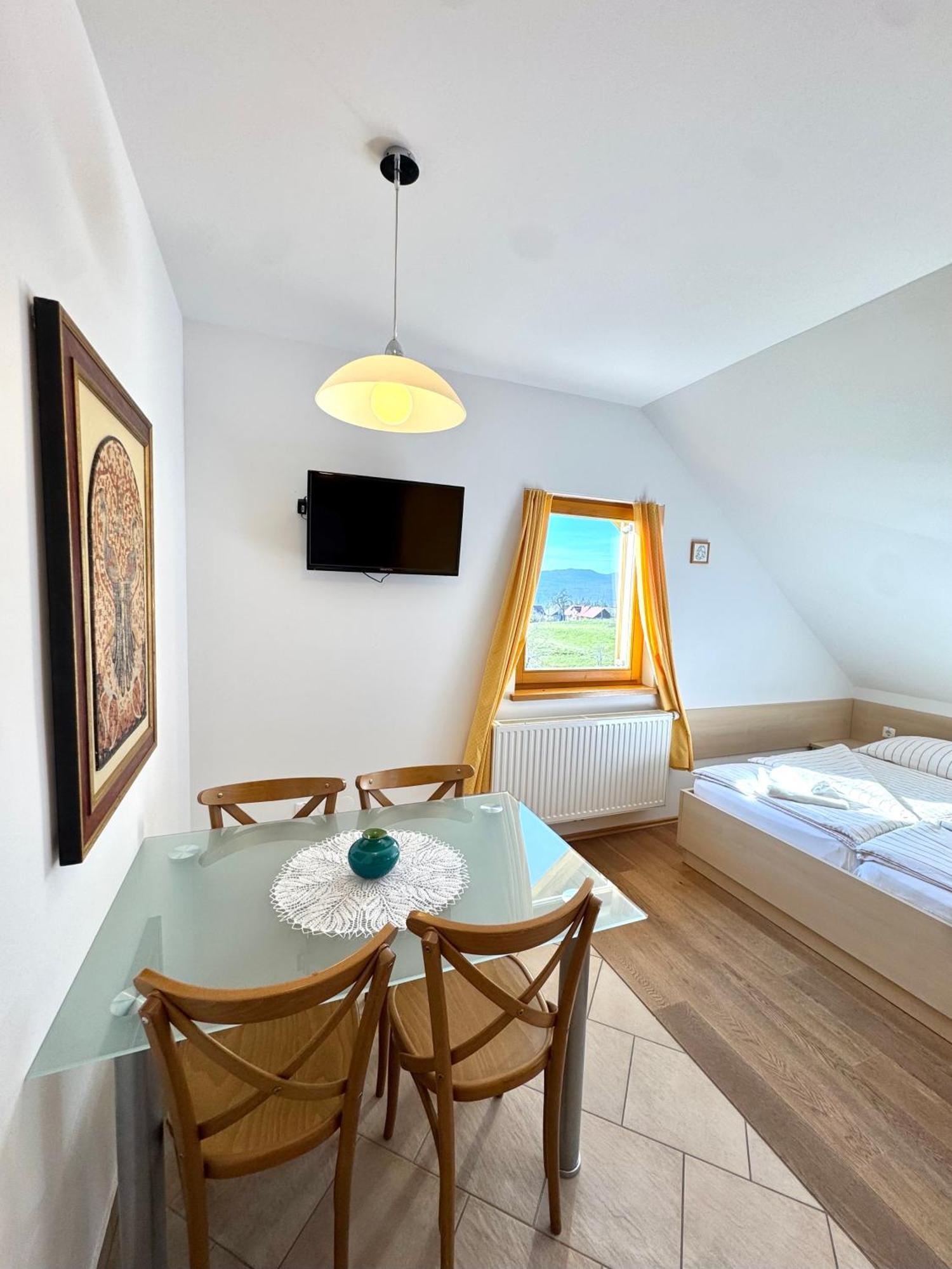 Guest House Domacija Krnc Hrib pri Hinjah Экстерьер фото