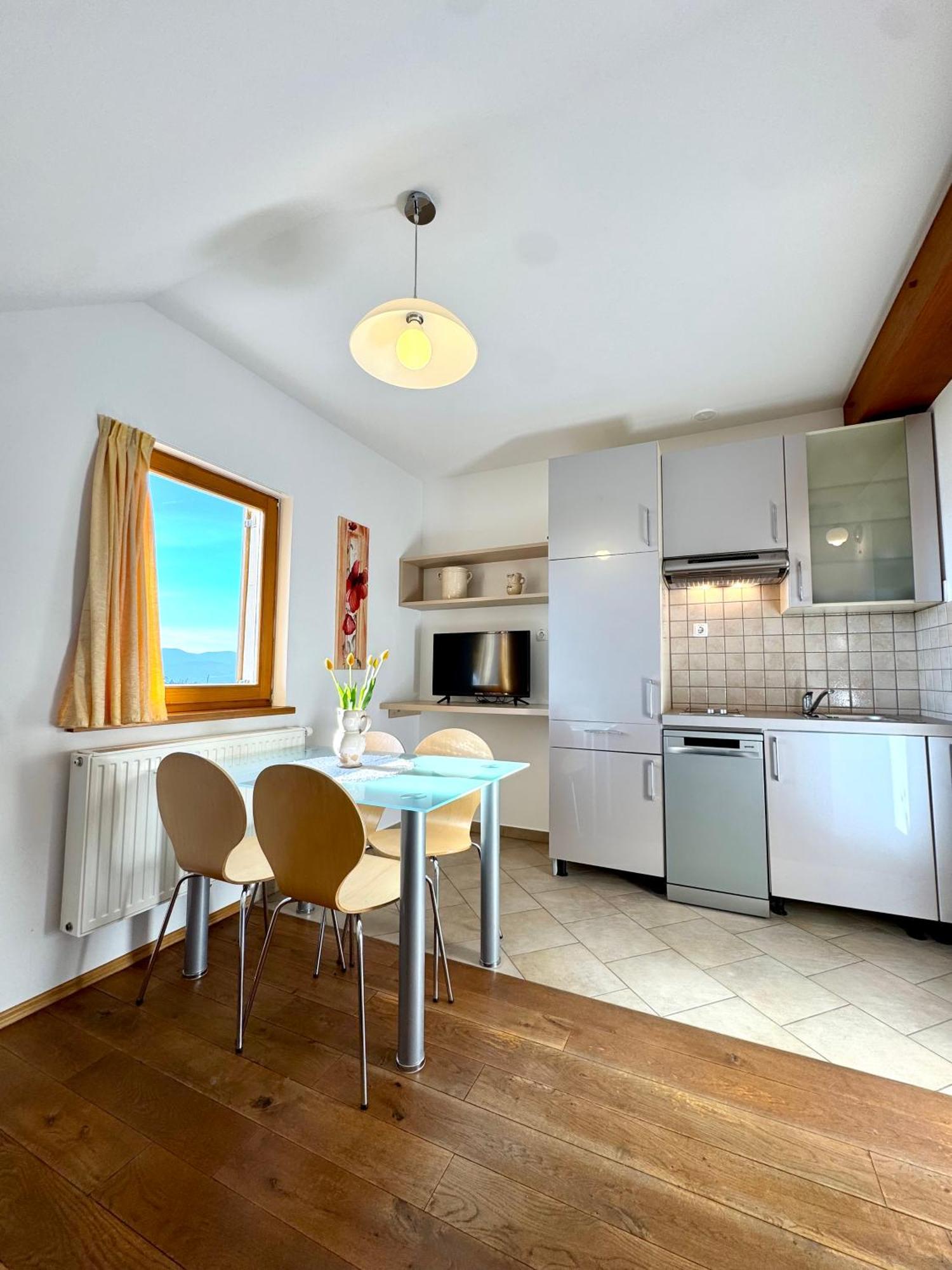 Guest House Domacija Krnc Hrib pri Hinjah Экстерьер фото