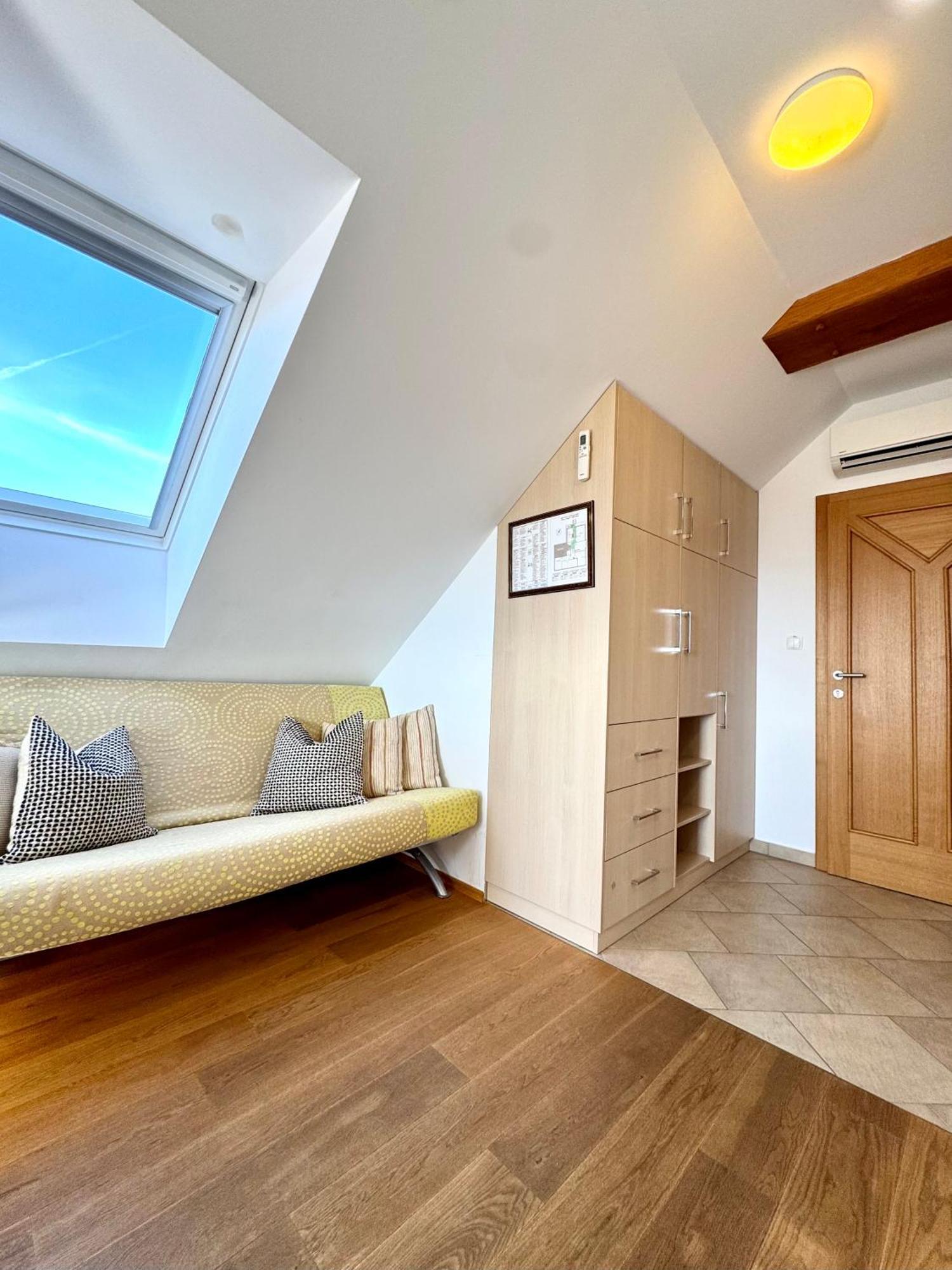 Guest House Domacija Krnc Hrib pri Hinjah Экстерьер фото